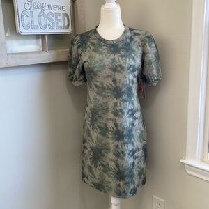Lily Rose Tie Dye Splatter Pattern Puffy Short Sleeve Dress Green Pink NWT